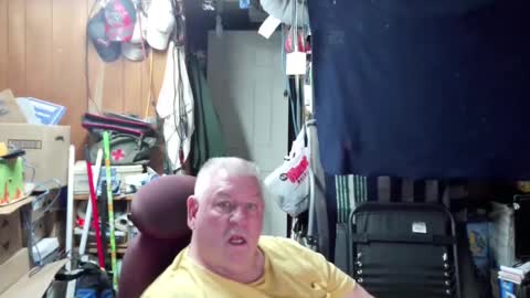 mr_canoe_licker_69 online show from December 2024 03:00:01 PM