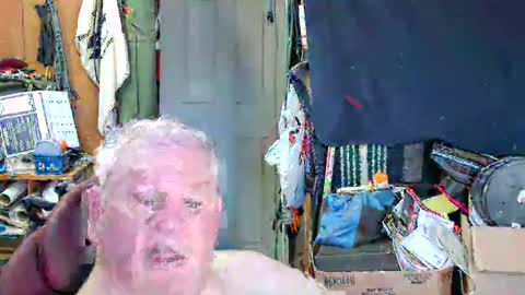 mr_canoe_licker_69 online show from March 2025 02:43:02 PM