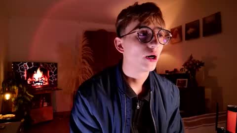 Mr Evans online show from October 2025 04:19:01 PM