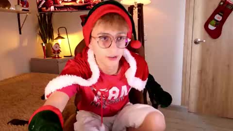 Mr Evans online show from November 2025 05:45:02 PM