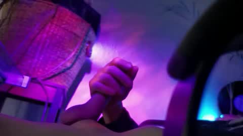 mr_longnight online show from December 2025 04:19:01 AM