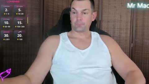 Cam online show from June 2026 07:56:01 PM