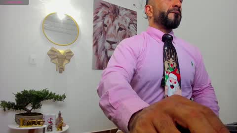 mr_maik22 online show from December 2024 12:17:02 PM