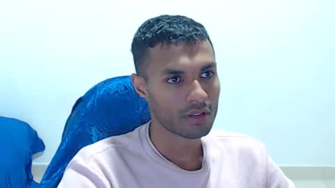 Max online show from April 2026 09:05:01 PM