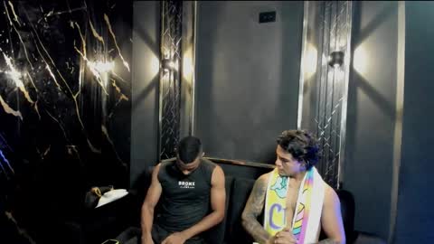 mr_maximo online show from October 2025 04:51:02 AM