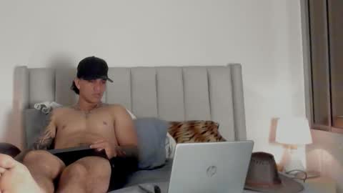 mr_maximo online show from March 2026 05:40:02 AM