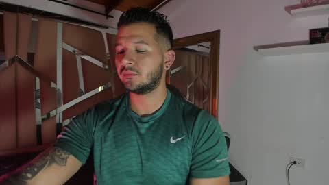 MIKEE online show from January 2025 03:07:02 AM