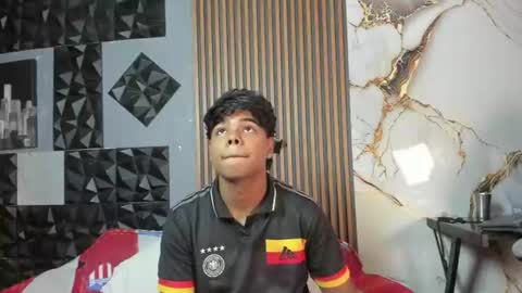 mr_mois online show from July 2026 06:45:01 PM