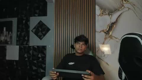 mr_mois online show from July 2026 06:50:01 AM