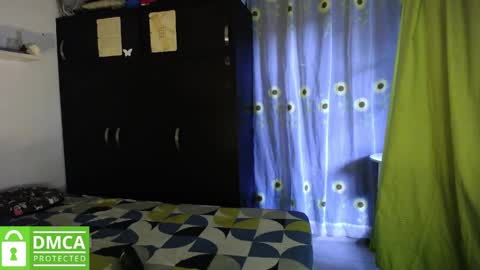 Snapshot of mr_mrscurie chatting on April 2026 10:36:02 PM Mr Mrs Curie online show from April 2026 10:36:02 PM