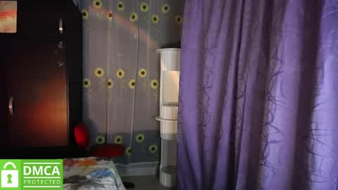 Snapshot of mr_mrscurie chatting on April 2026 11:27:01 PM Mr Mrs Curie online show from April 2026 11:27:01 PM