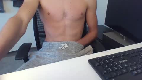 mr_natural96 online show from October 2025 02:07:01 PM
