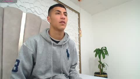 Mr Porn  online show from April 2026 04:09:02 AM