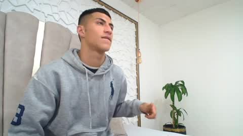 Mr Porn  online show from April 2026 09:39:33 PM