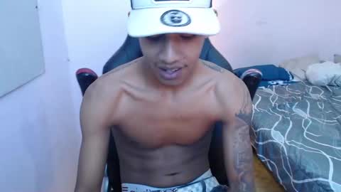 mr_stiven_ online show from January 2025 12:59:01 AM