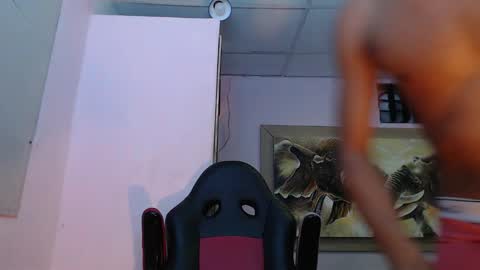 mr_stiven_ online show from February 2025 09:27:01 AM