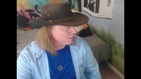 mr_strawberry online show from March 2026 08:15:01 PM