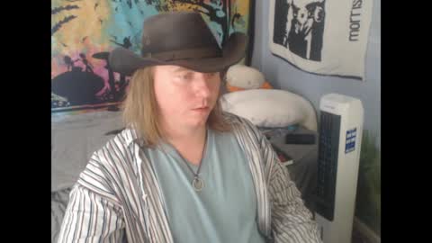 mr_strawberry online show from April 2026 06:49:01 PM