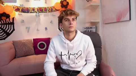 williseo online show from October 2025 07:24:02 PM