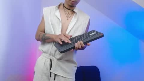 Alpha LATINO online show from April 2026 05:11:01 AM