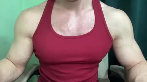 Snapshot of mrbiceps_23 chatting on December 2024 05:00:01 PM Mrbiceps23 online show from December 2024 05:00:01 PM
