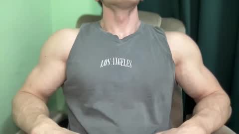 Snapshot of mrbiceps_23 chatting on December 2024 12:38:02 PM Mrbiceps23 online show from December 2024 12:38:02 PM
