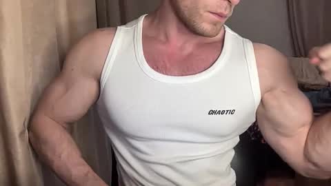 Snapshot of mrbiceps_23 chatting on January 2025 06:51:02 PM Mrbiceps23 online show from January 2025 06:51:02 PM
