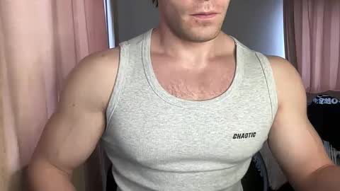 Snapshot of mrbiceps_23 chatting on January 2025 09:13:01 AM Mrbiceps23 online show from January 2025 09:13:01 AM