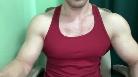 Snapshot of mrbiceps_23 chatting on January 2025 08:01:01 AM Mrbiceps23 online show from January 2025 08:01:01 AM