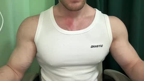 Snapshot of mrbiceps_23 chatting on February 2025 07:29:02 AM Mrbiceps23 online show from February 2025 07:29:02 AM