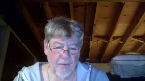 mrblade666 online show from April 2026 11:28:01 PM