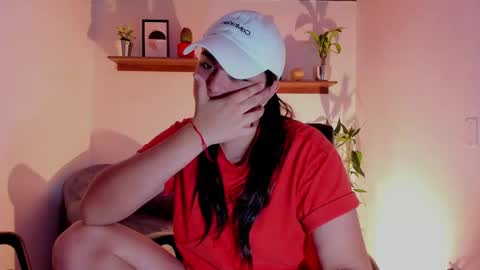 Laura online show from February 2025 07:03:01 AM