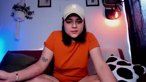 Laura online show from December 2025 06:13:02 PM