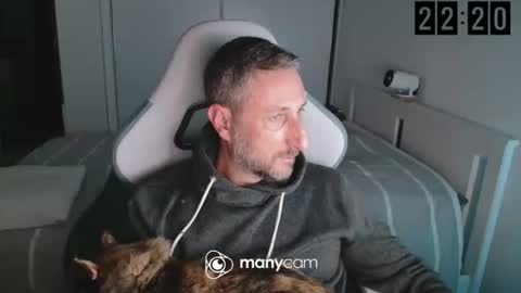 mrdr000 online show from March 2026 08:20:02 PM