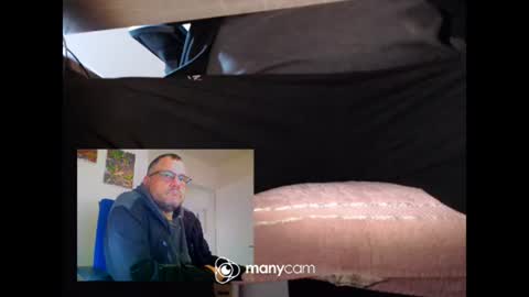 MrJohnsen1975 online show from June 2026 01:46:01 PM
