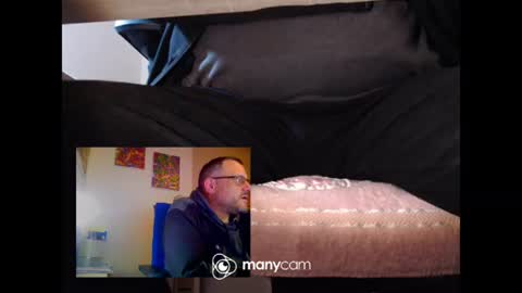 MrJohnsen1975 online show from June 2026 06:54:01 PM
