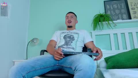 Mr Fox online show from September 2025 07:41:02 PM