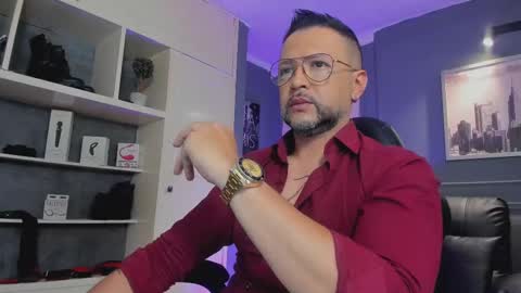 MrFrank. online show from October 2025 12:50:01 PM