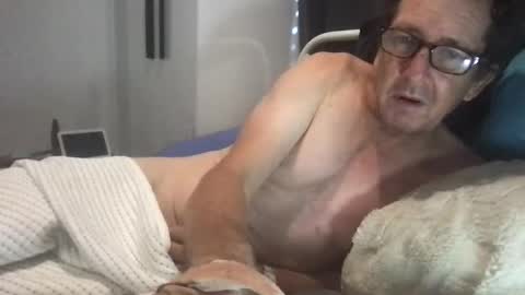 mrgray11xxx aussie online show from November 2025 07:38:01 PM