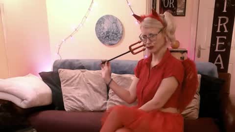 Mr  Mrs J online show from October 2025 03:02:02 PM