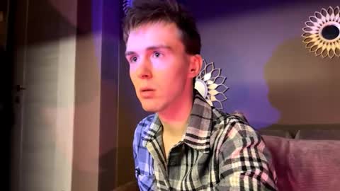 Snapshot of mrkallin chatting on February 2026 09:49:01 PM mrkallin online show from February 2026 09:49:01 PM