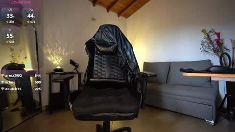 Luis    Instagram   online show from February 2025 04:14:01 PM