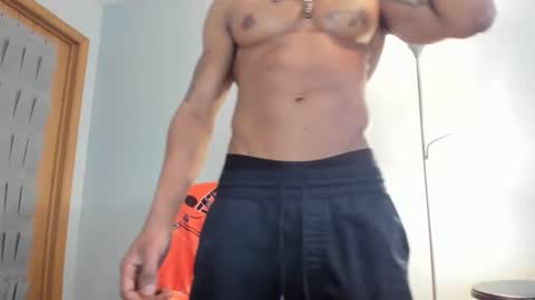 mromg007 online show from February 2026 07:56:01 PM