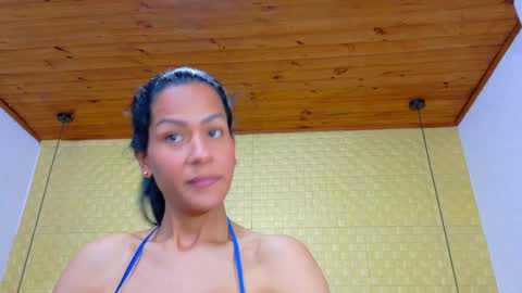Snapshot of mrs_buttocks chatting on December 2024 12:45:02 PM mrs_buttocks online show from December 2024 12:45:02 PM