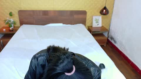 Snapshot of mrs_buttocks chatting on January 2025 05:09:02 PM mrs_buttocks online show from January 2025 05:09:02 PM