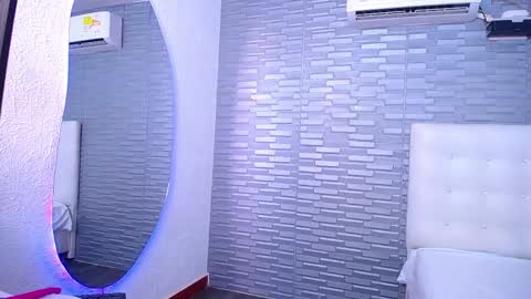 Snapshot of mrs_buttocks chatting on February 2025 07:58:02 PM mrs_buttocks online show from February 2025 07:58:02 PM