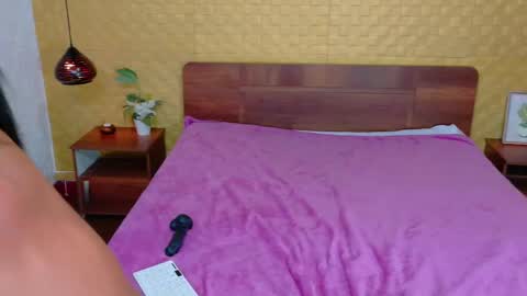 Snapshot of mrs_buttocks chatting on March 2025 06:26:02 PM mrs_buttocks online show from March 2025 06:26:02 PM
