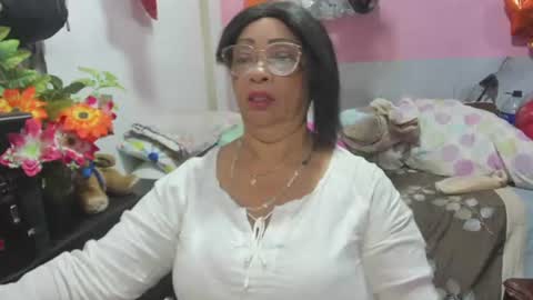 Snapshot of mrs_mommy chatting on July 2026 08:55:01 PM mrs_mommy online show from July 2026 08:55:01 PM