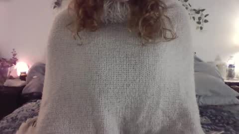 Lady Bellum online show from February 2025 11:58:02 PM