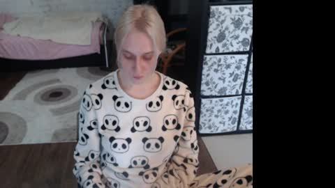 Sasha online show from April 2026 12:13:01 PM